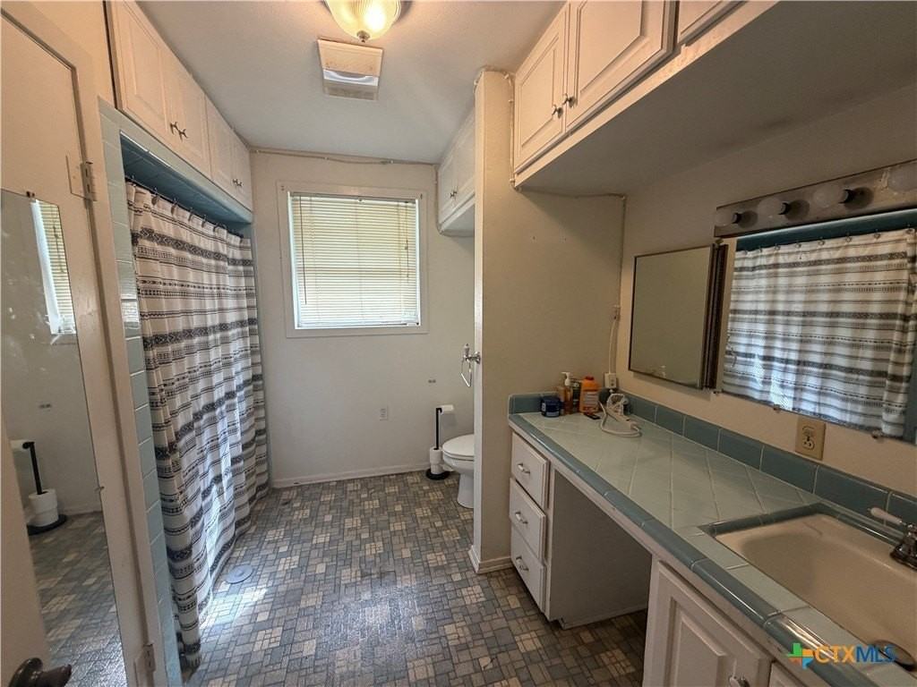 726 Encino Dr - Photo 7 of 17