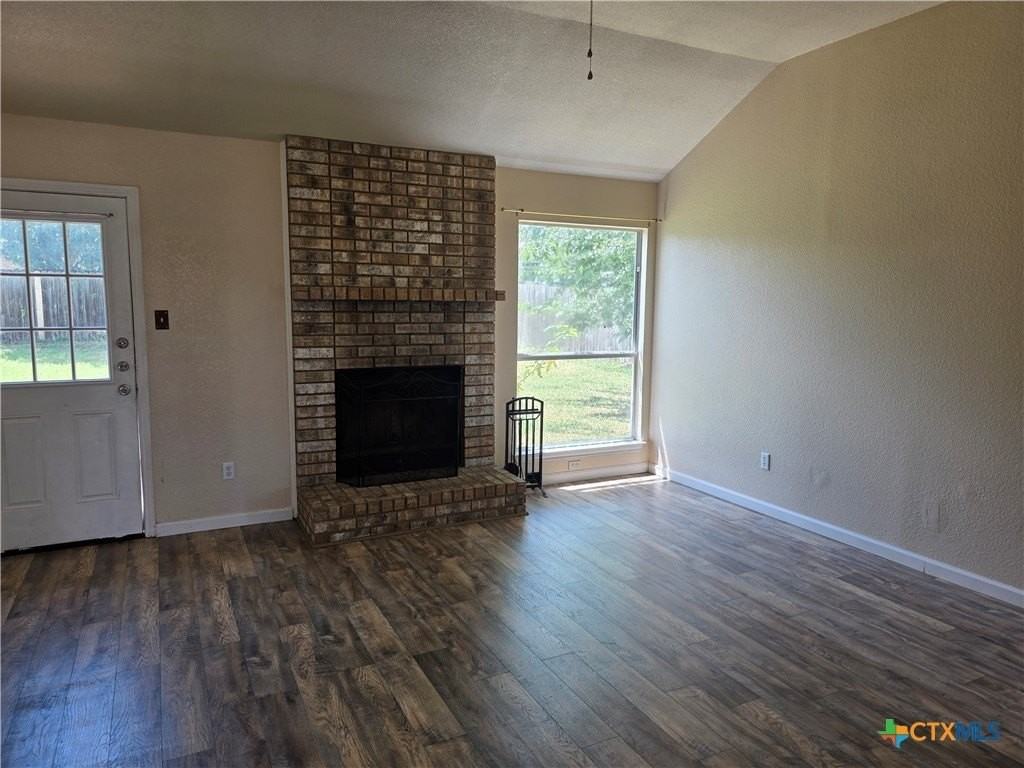 3007 Nancy Jane Dr - Photo 4 of 10