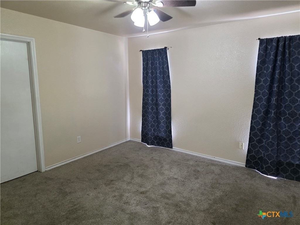 3007 Nancy Jane Dr - Photo 5 of 10