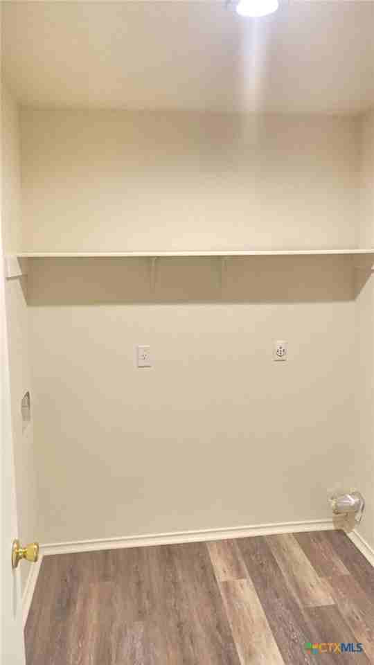4400 Sylvia Dr #C - Photo 6 of 7