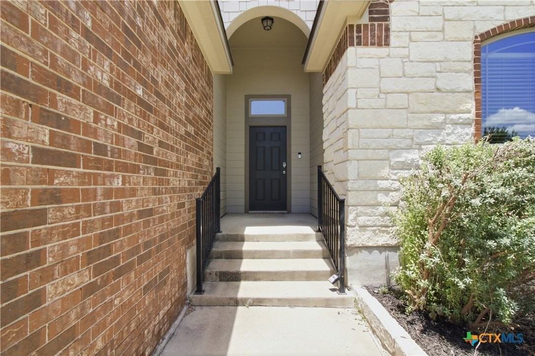 5716 Blackstone Dr - Photo 2 of 25