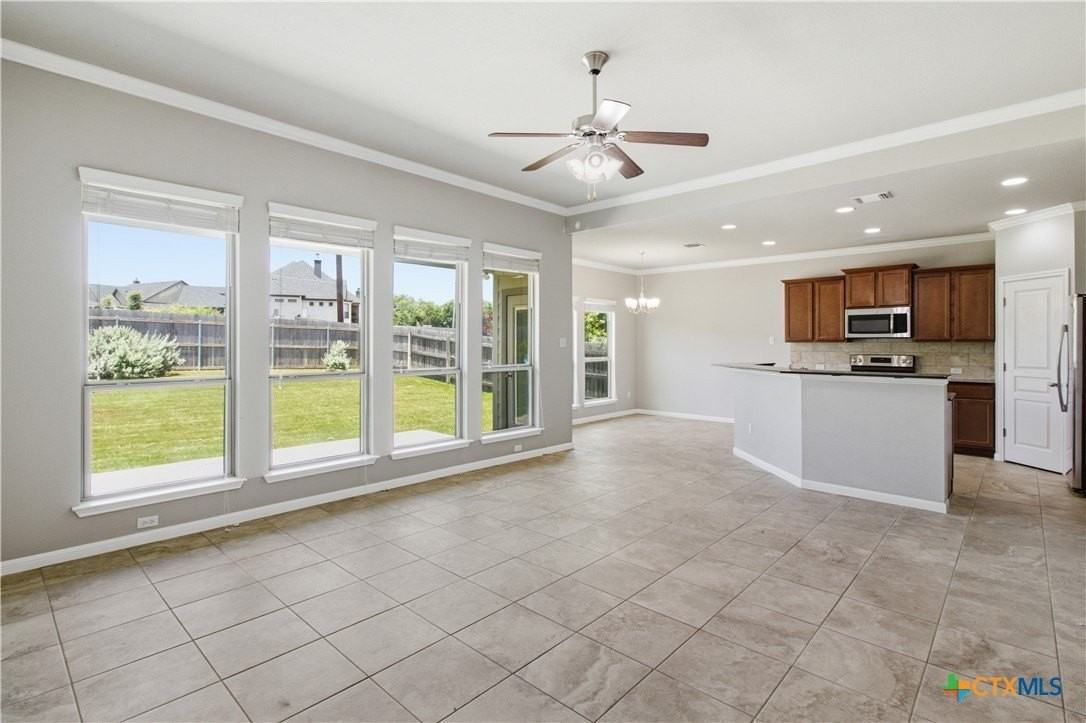 5716 Blackstone Dr - Photo 3 of 25