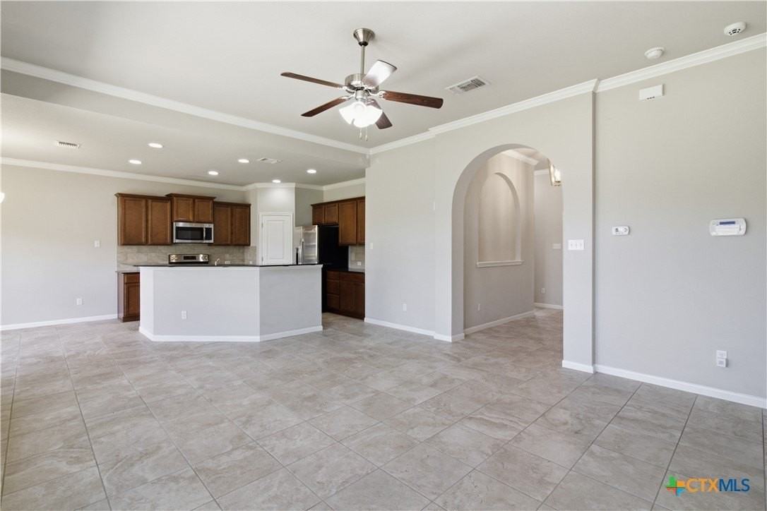 5716 Blackstone Dr - Photo 4 of 25