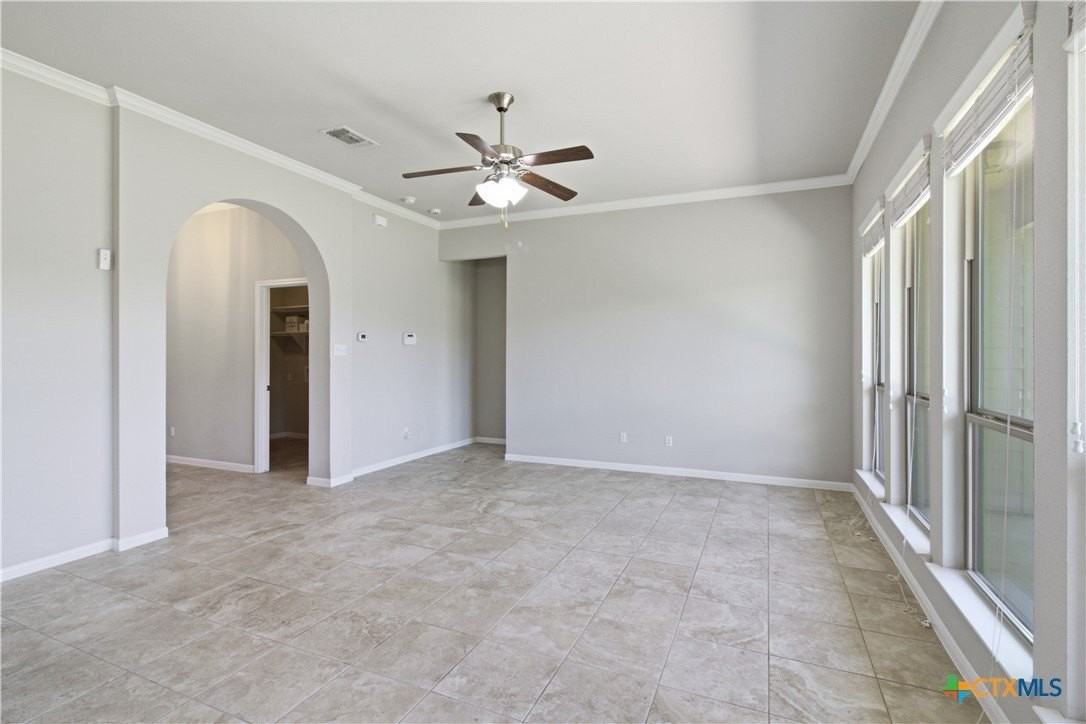5716 Blackstone Dr - Photo 5 of 25