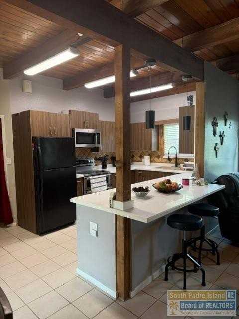 1025 Beach Blvd - Photo 7 of 16