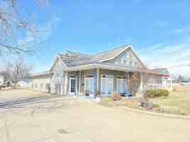 featured image of 15 Vann Ave