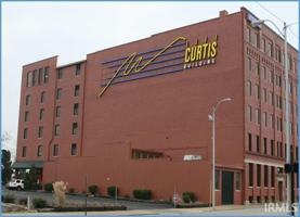 featured image of 915 Main St