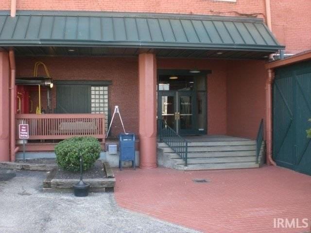 915 Main St - Photo 5 of 13