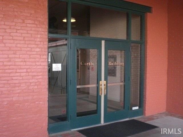 915 Main St - Photo 7 of 13