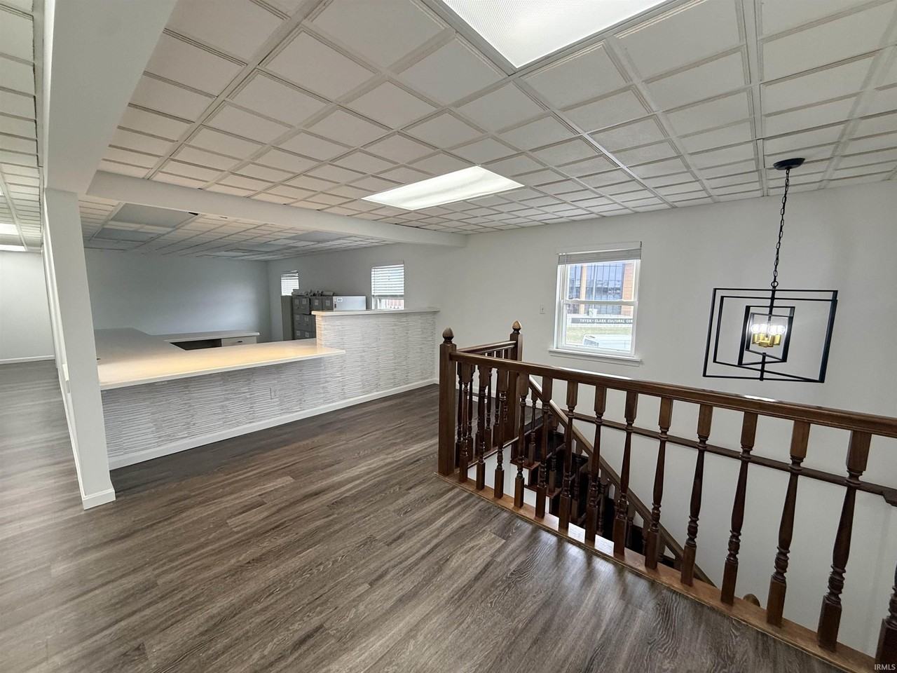 215 Mill St - Photo 7 of 17