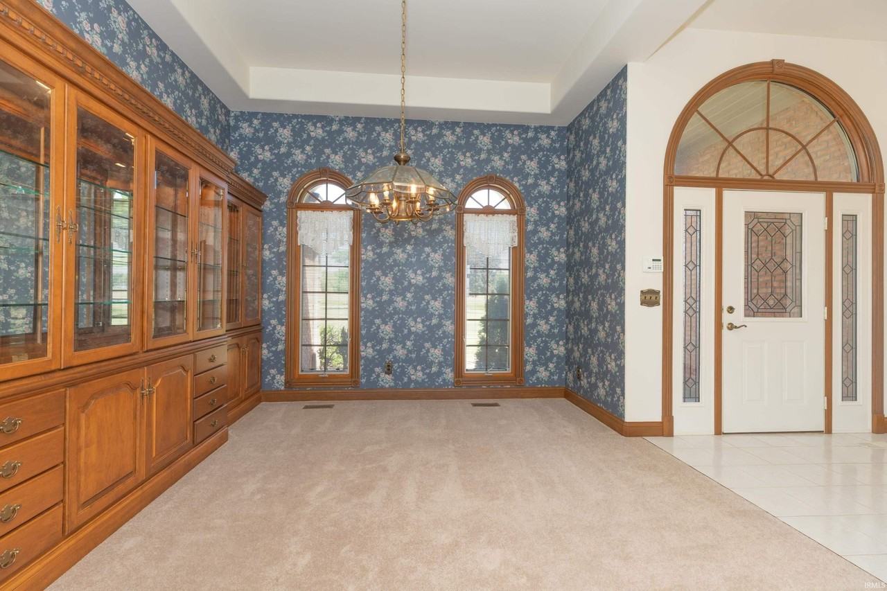2155 Durlin Rd - Photo 3 of 31