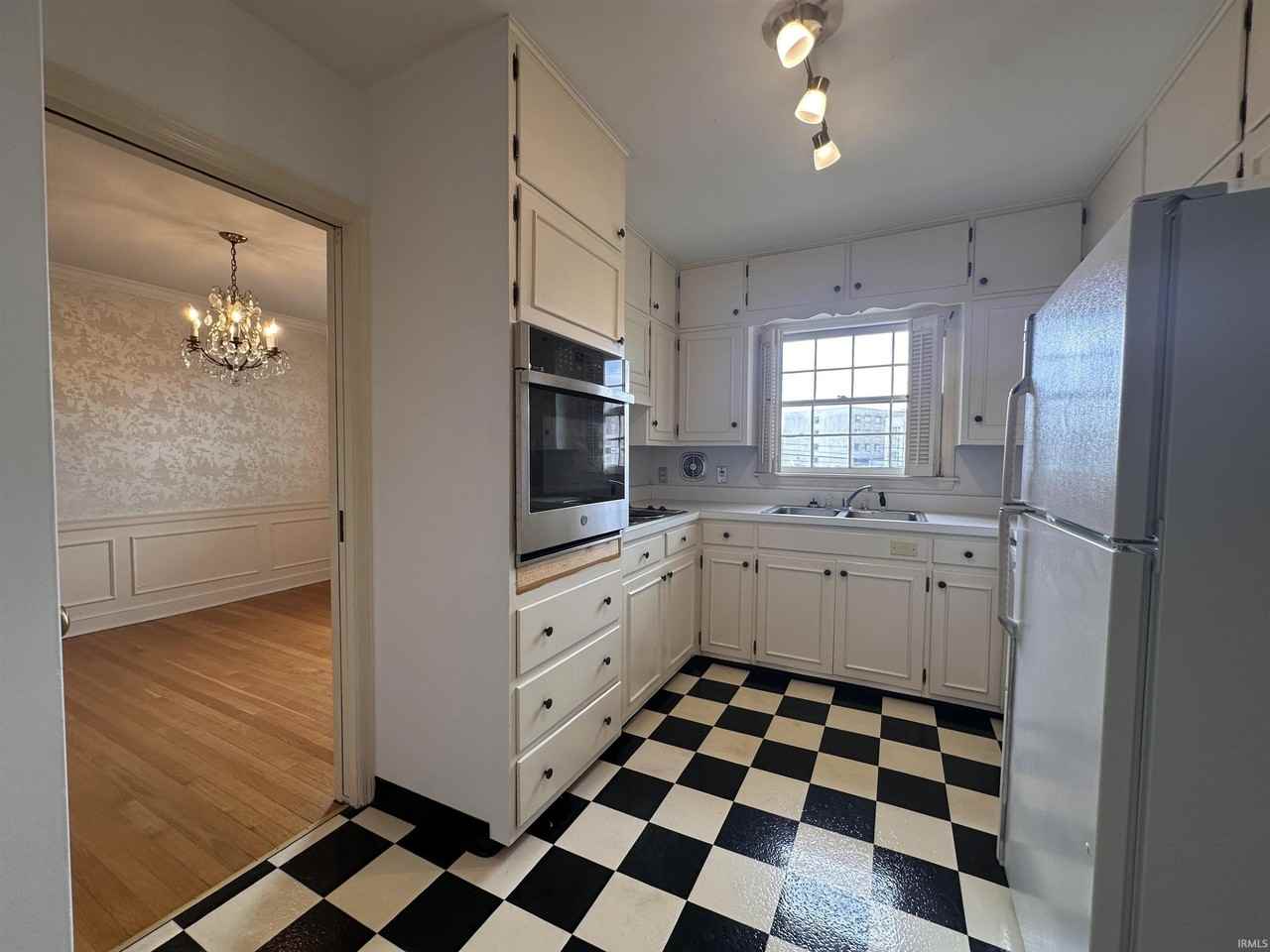 3951 Bellemeade Ave #D - Photo 7 of 15