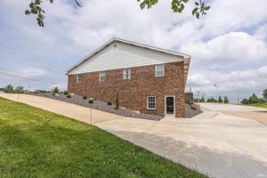 featured image of 1482 Executive Blvd