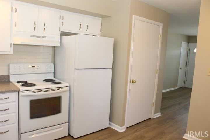 2555 Stanley Ct - Photo 5 of 10