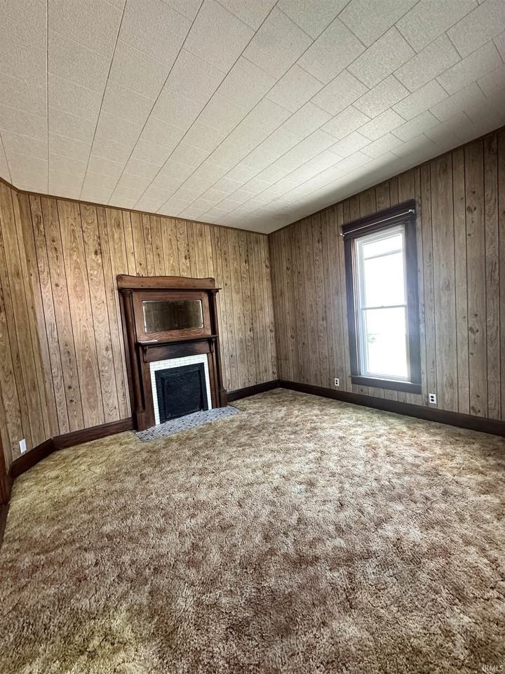 235 S Seminary St - Photo 5 of 38