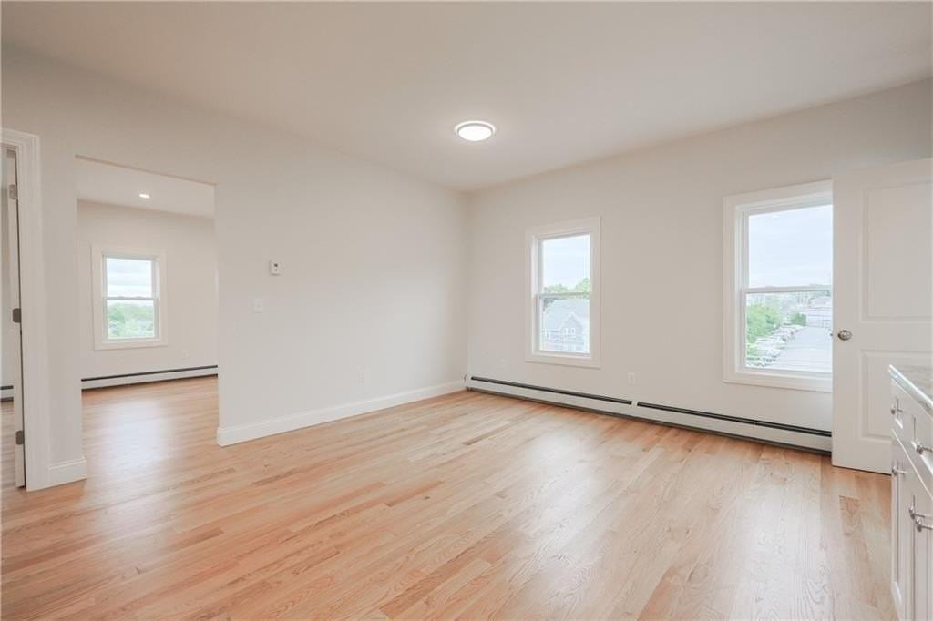 529 Wood St Apt 4th #4 - Photo 6 of 13