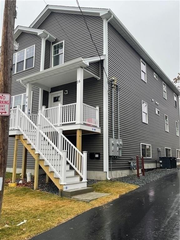14 Sherwood St #2 - Photo 5 of 24