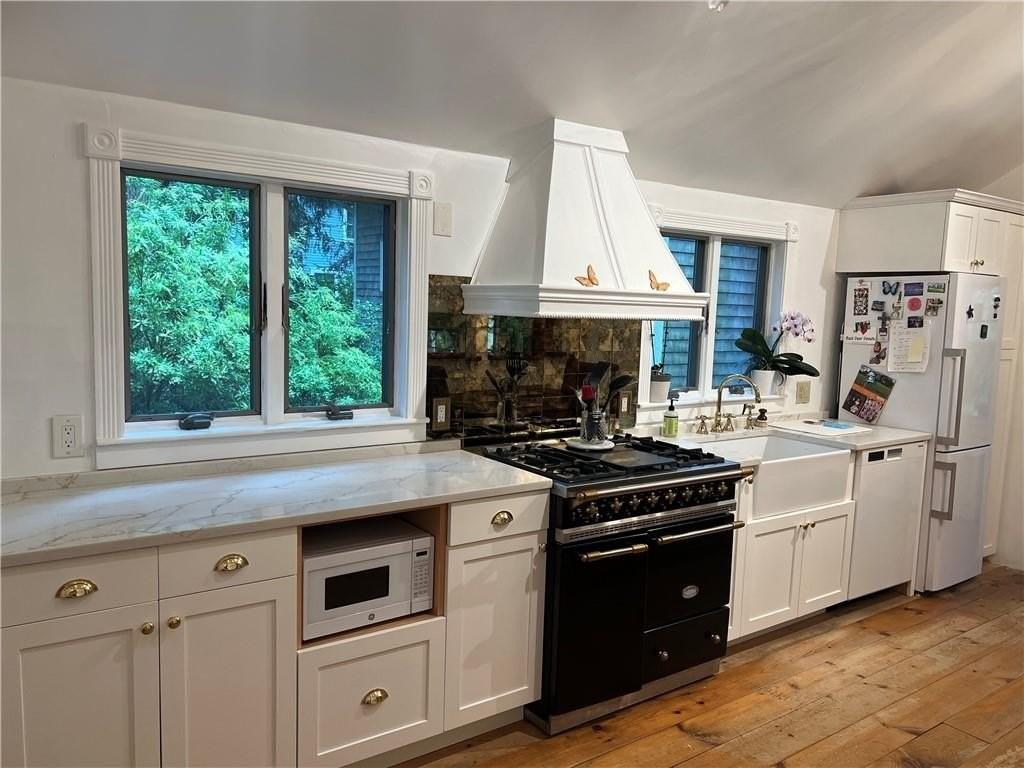 49 Sanford Ave - Photo 6 of 19