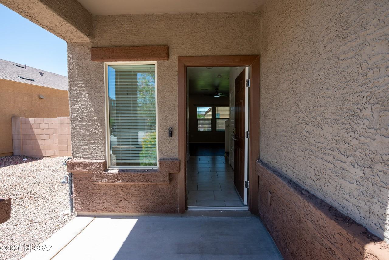 2580 E Calle Palta - Photo 3 of 30