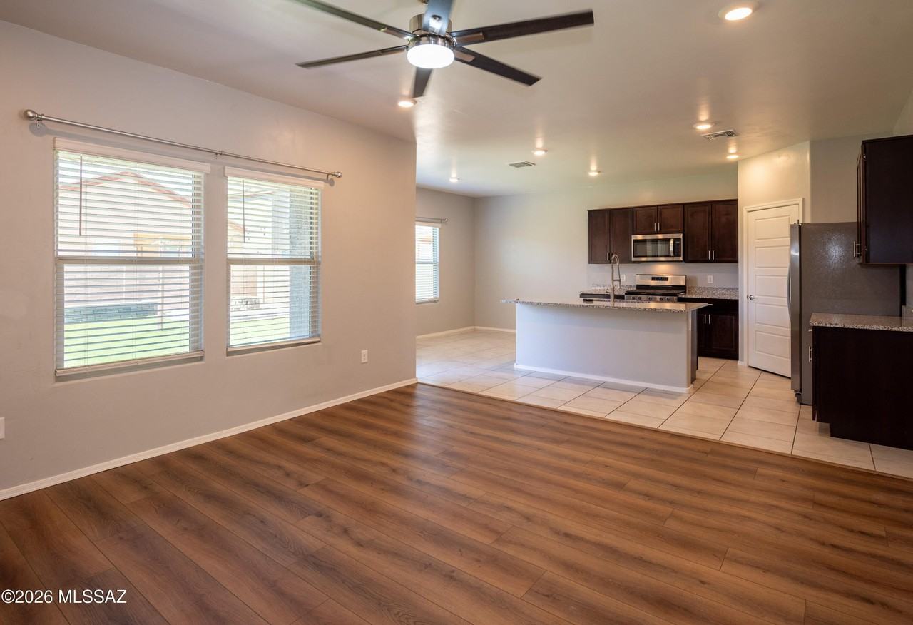 2580 E Calle Palta - Photo 7 of 30