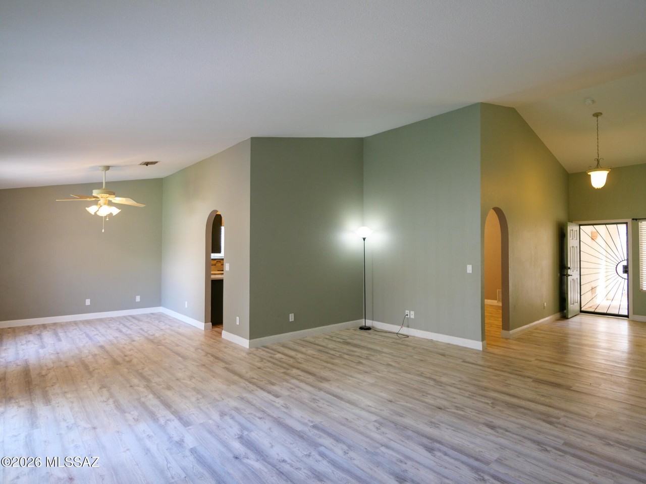 9599 E Dunnigan Dr - Photo 3 of 36