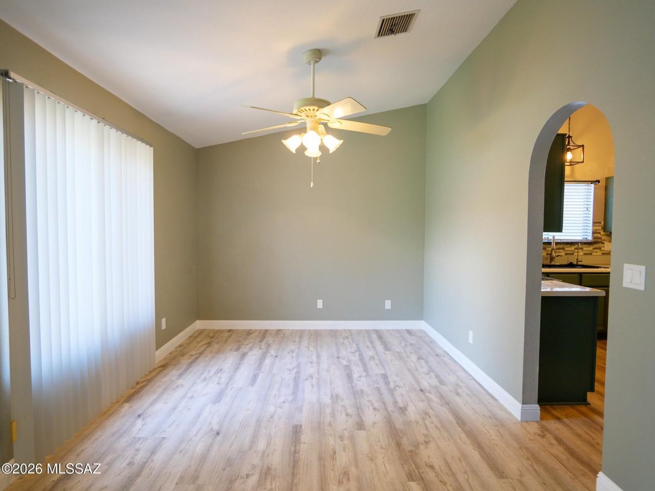 9599 E Dunnigan Dr - Photo 6 of 36