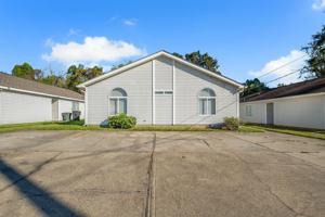 featured image of 712 W Brevard St