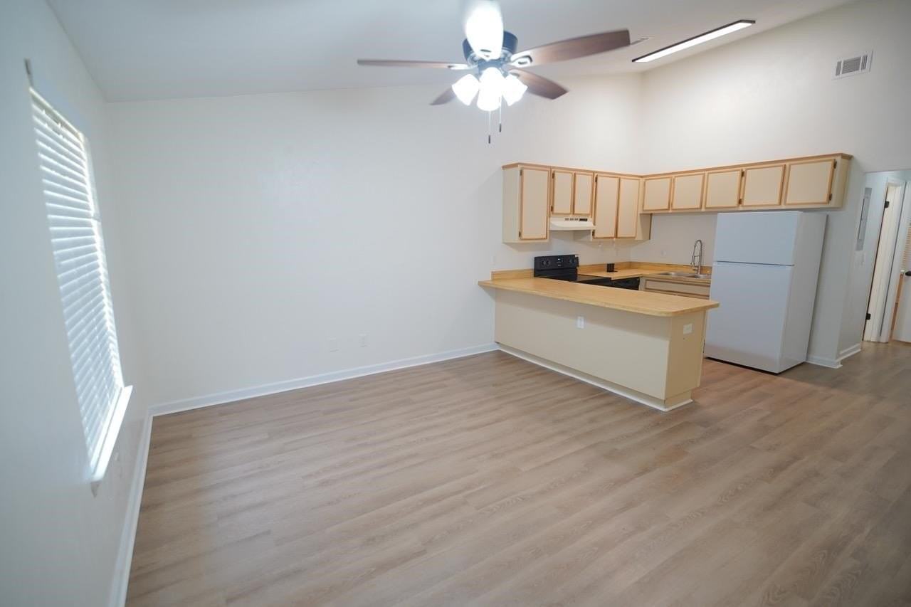 1188 High Rd - Photo 2 of 14