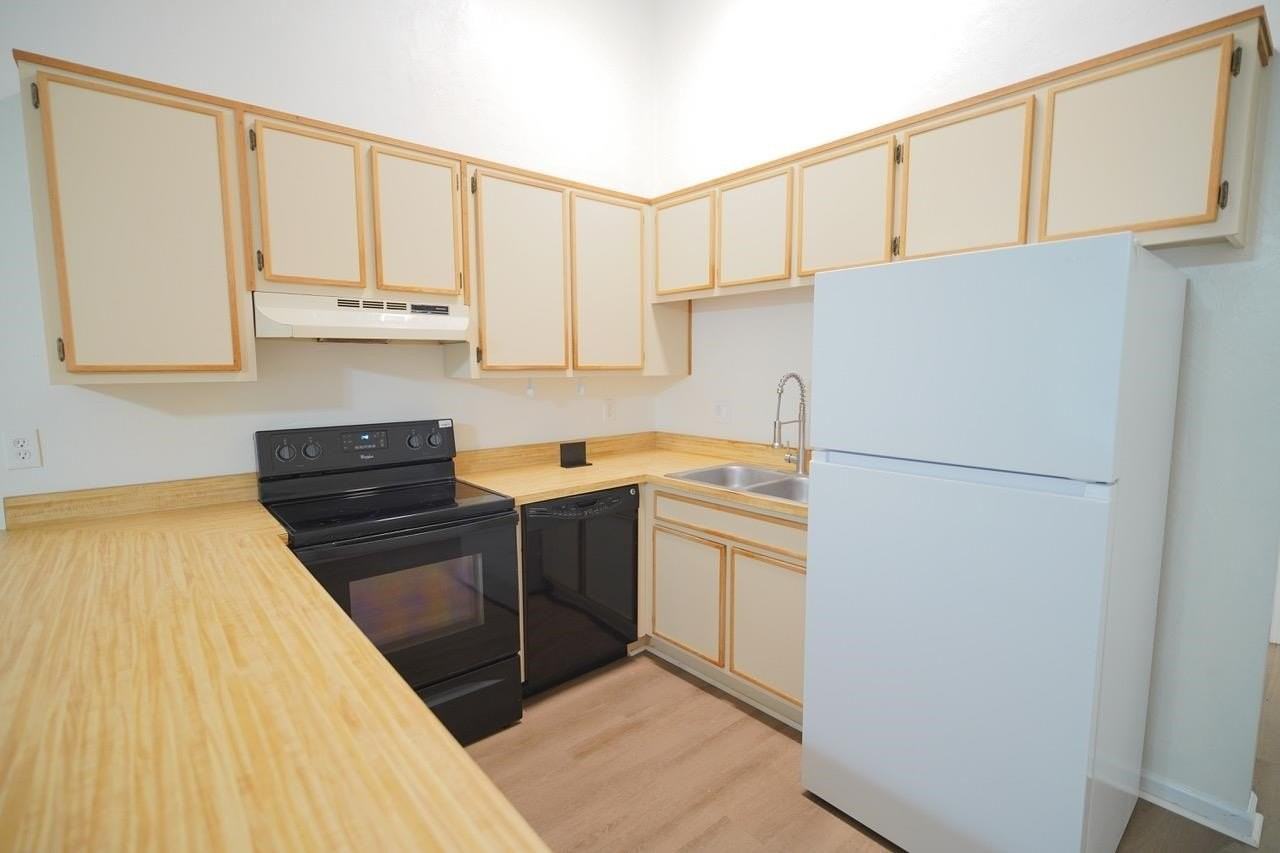 1188 High Rd - Photo 5 of 14