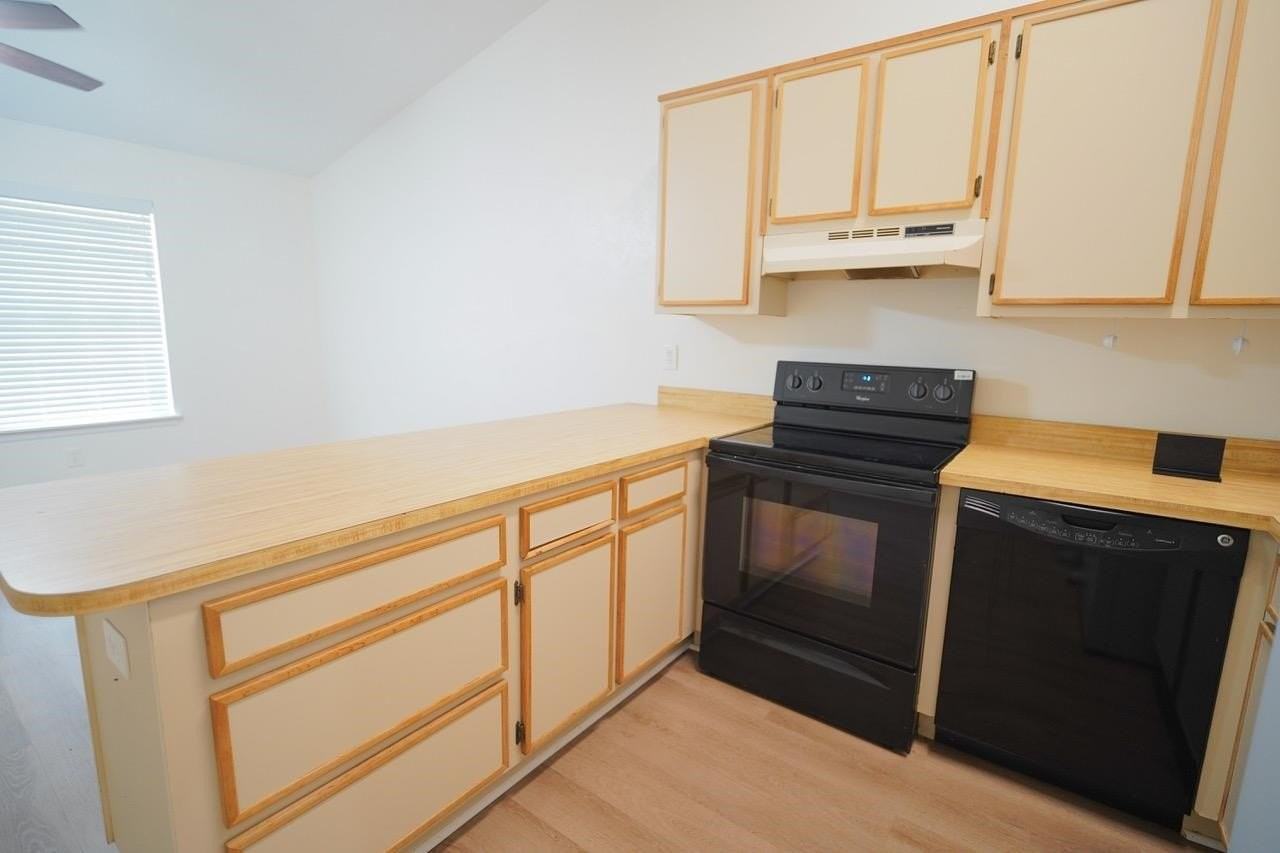1188 High Rd - Photo 6 of 14