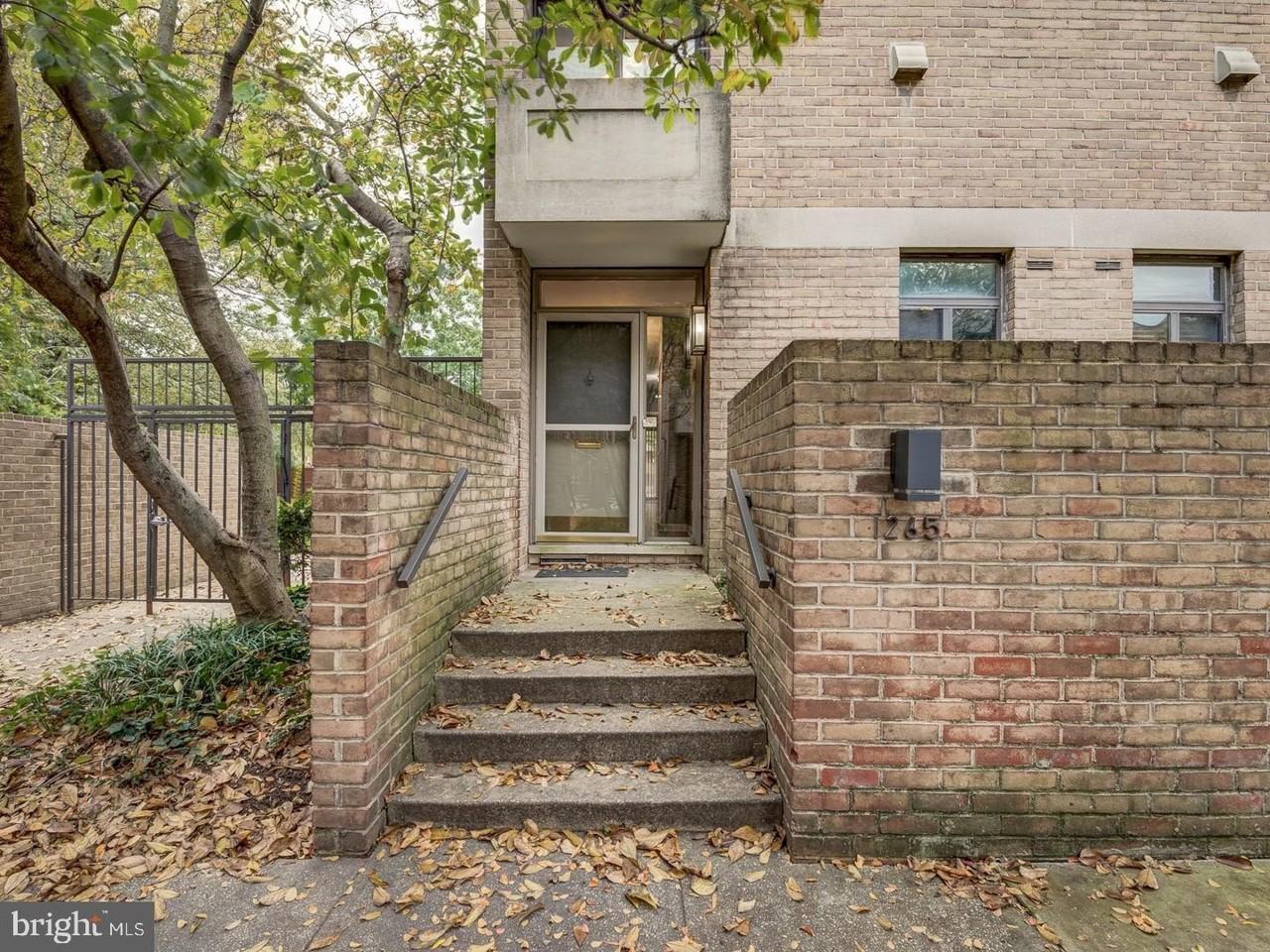 1265 Delaware Ave Sw #52 - Photo 2 of 50