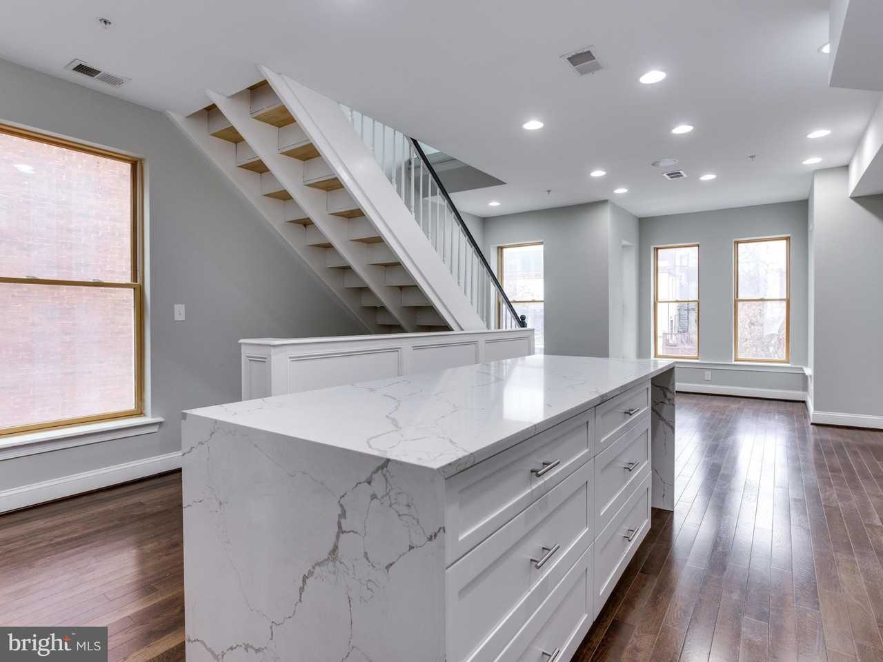 1234 Euclid St Nw #2 - Photo 6 of 30