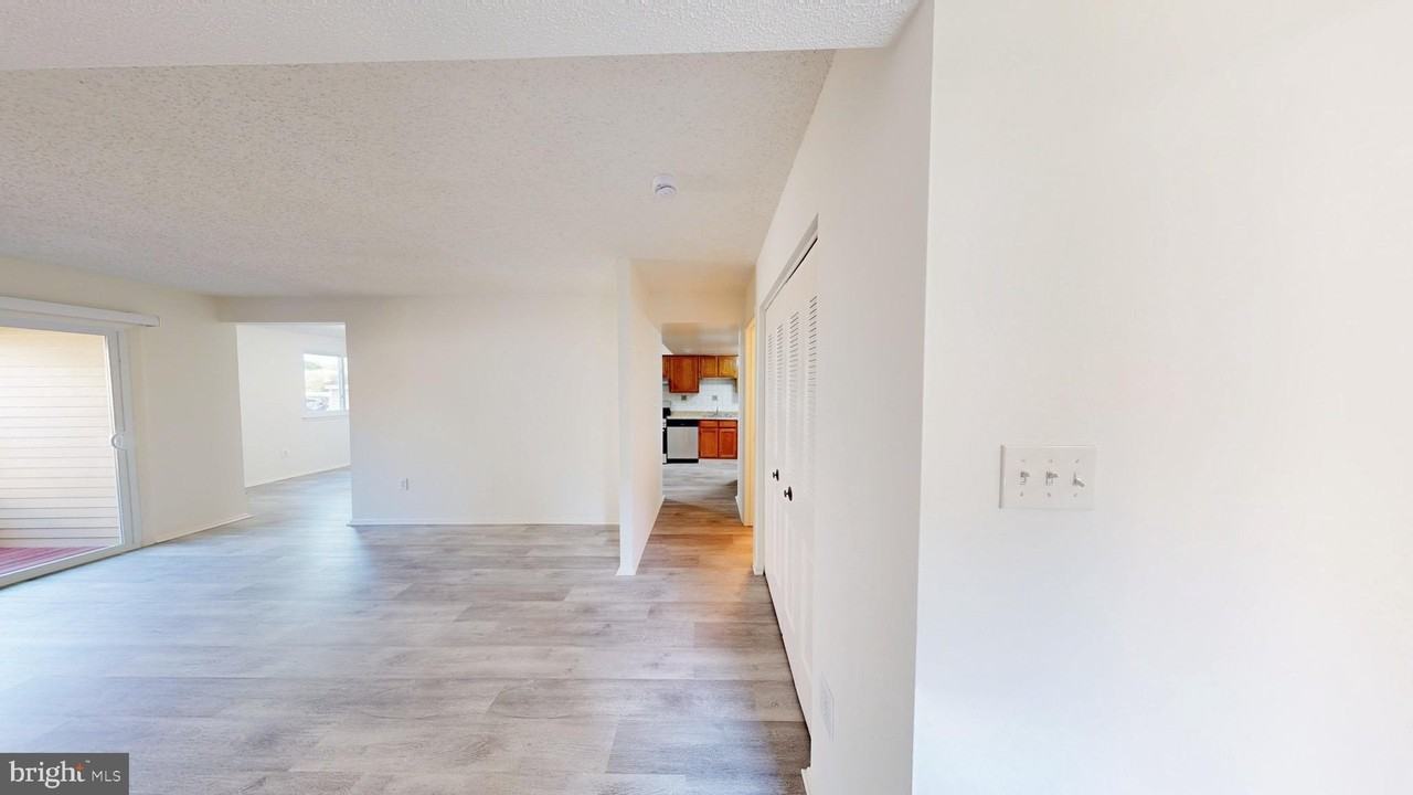7197 Cimarron Ct Unit D - Photo 5 of 22