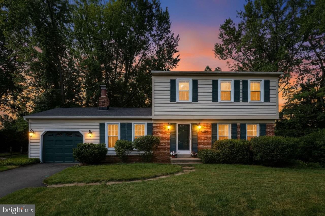 18904 Blue Heron Ln - Photo 4 of 50