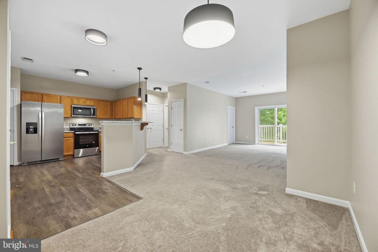23520 F D R Blvd #305 - Photo 2 of 39