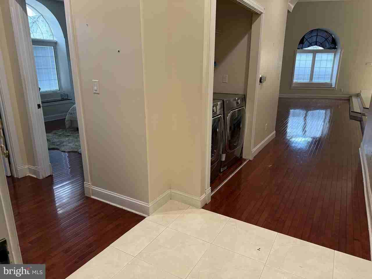 4 N Pearl St - Photo 5 of 25