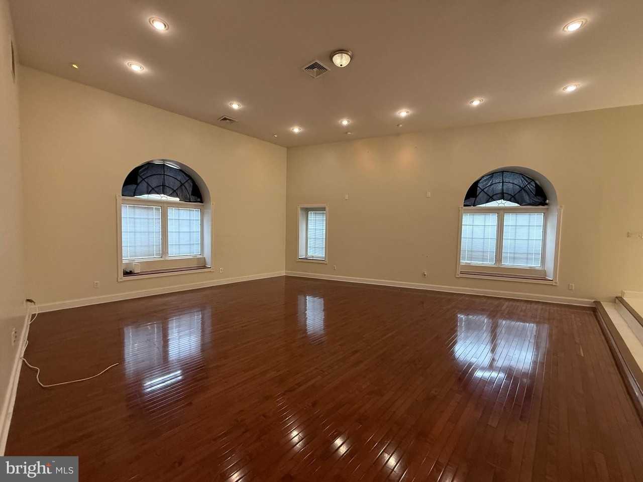 4 N Pearl St - Photo 6 of 25