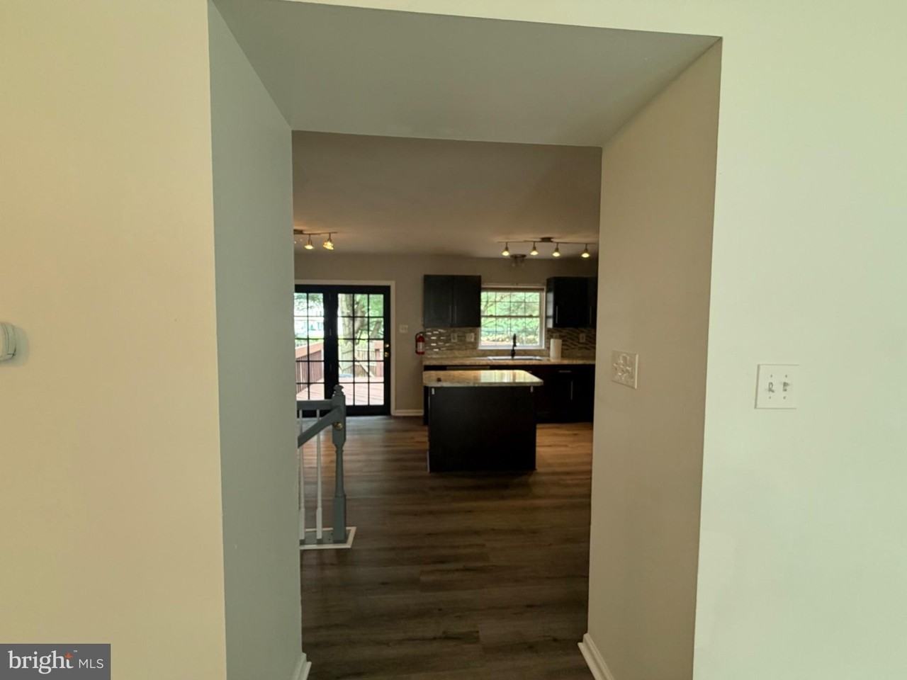 4 Coachlight Dr #4 - Photo 4 of 21