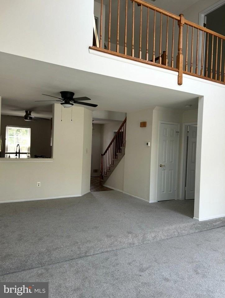 6 Stuyvesant Ct - Photo 6 of 11