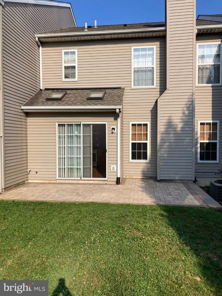 2623 Virginia Ln - Photo 2 of 9
