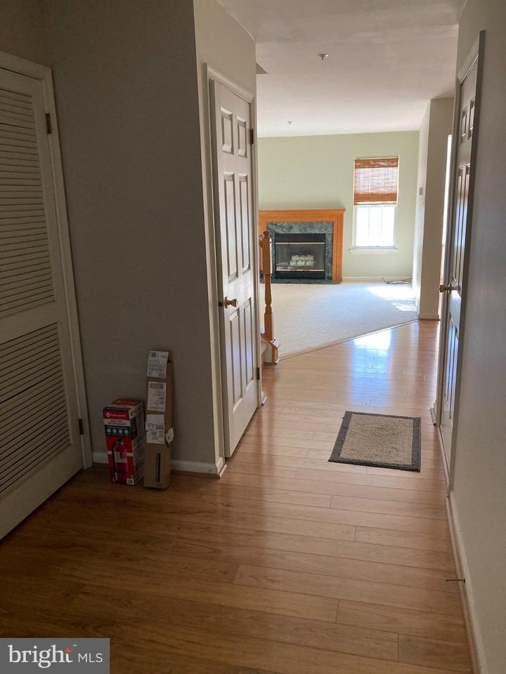 2623 Virginia Ln - Photo 3 of 9