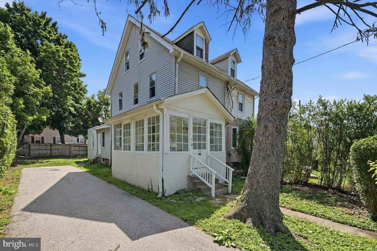 729 Haverford Rd - Photo 2 of 21