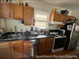featured image of 397 Washington St #2
