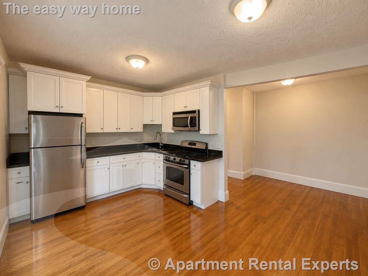 23 Lowell St #1 - Photo 3 of 12