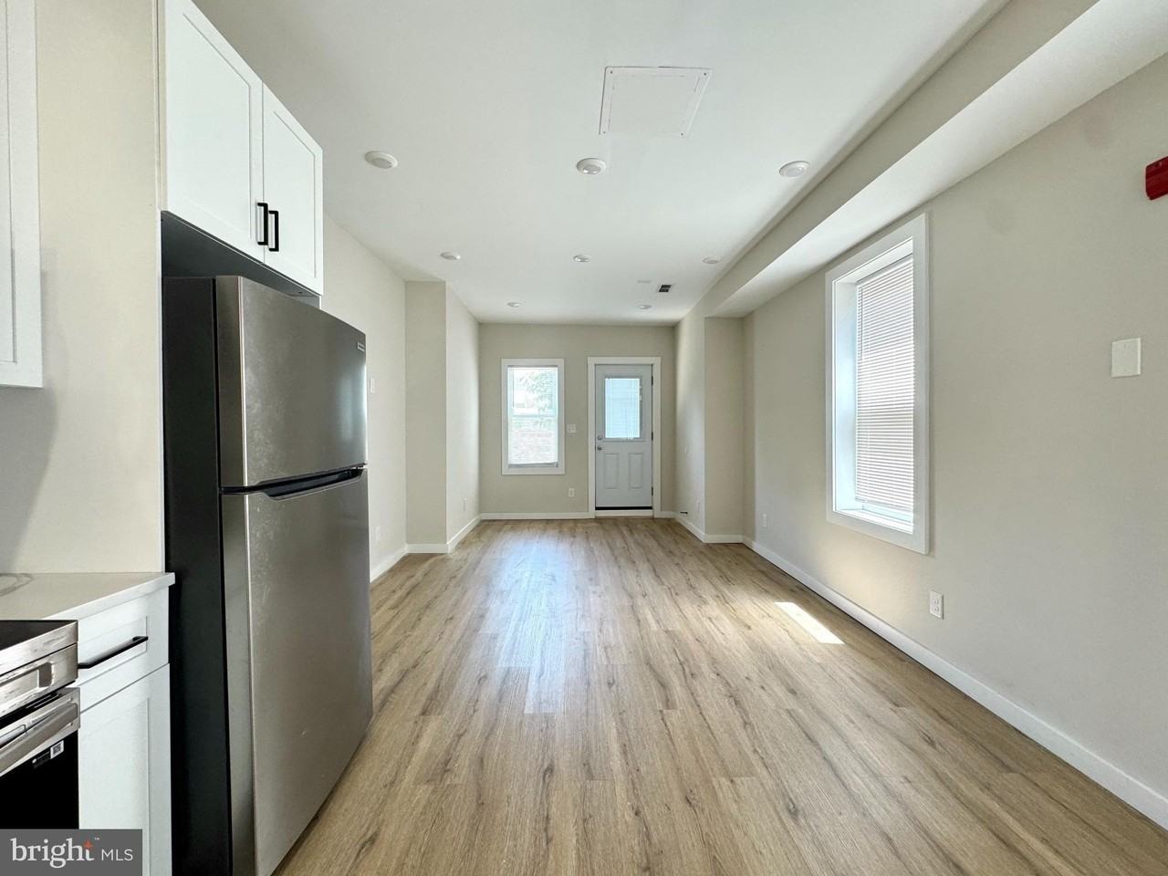255 S 44th St #2 - Photo 5 of 7