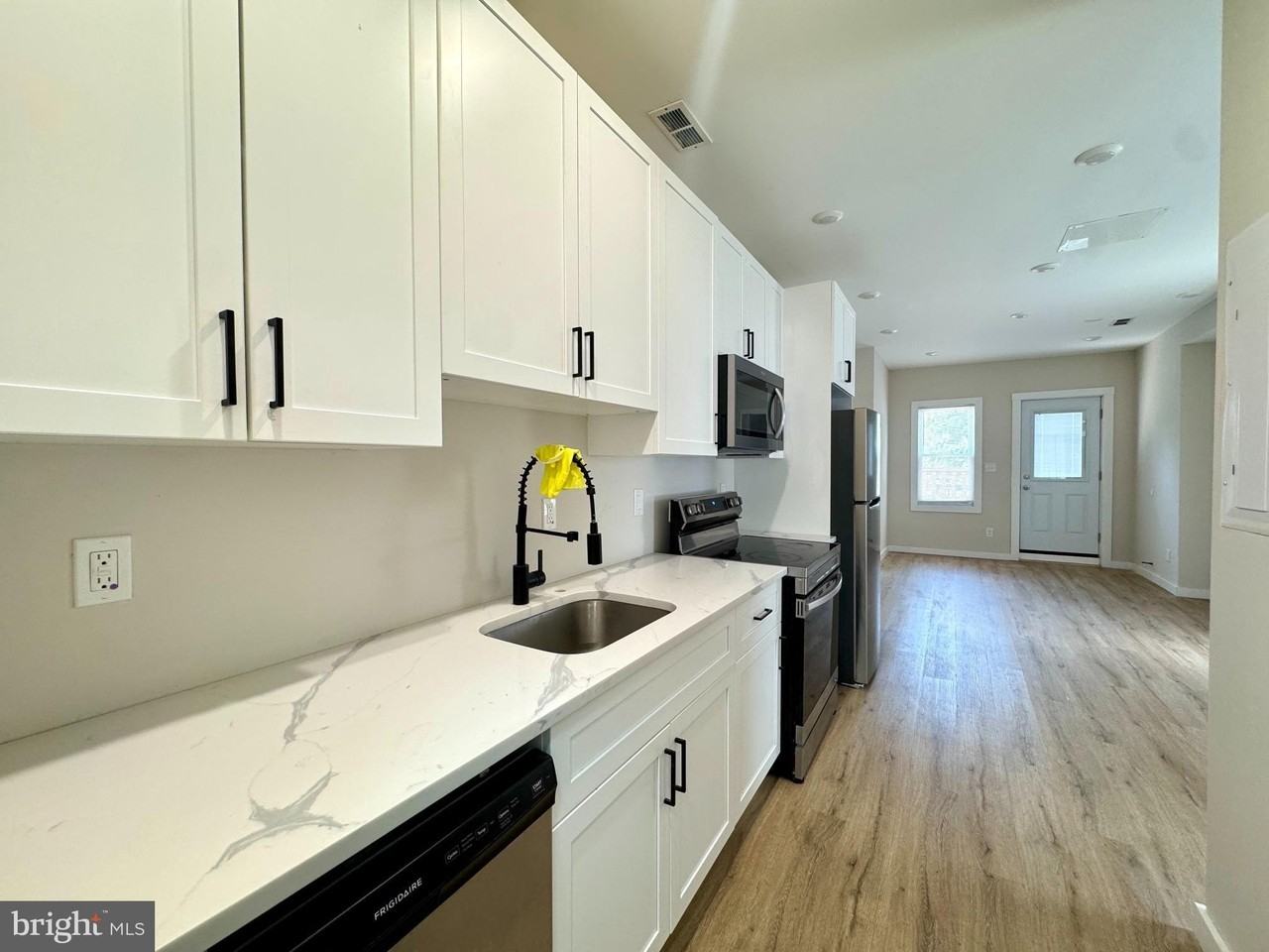 255 S 44th St #2 - Photo 6 of 7