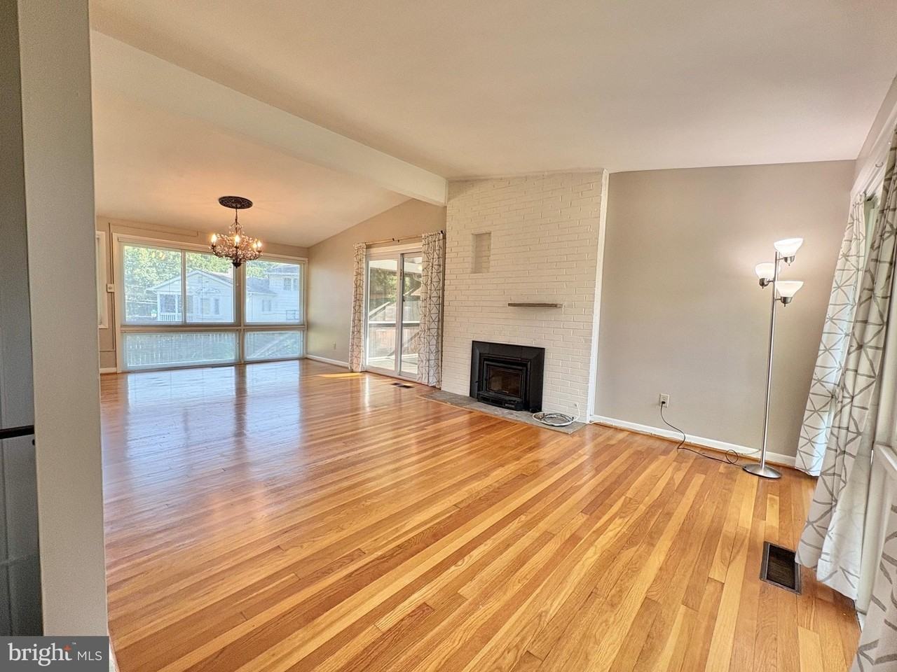 5628 Fillmore Ave - Photo 2 of 41