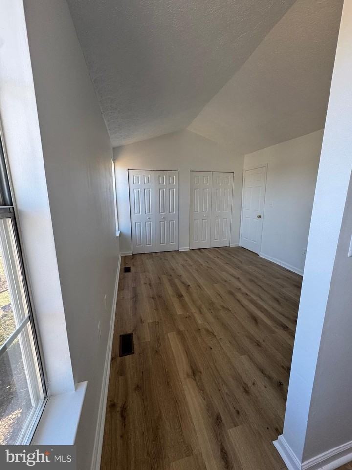612 Bridlewood Dr - Photo 5 of 24