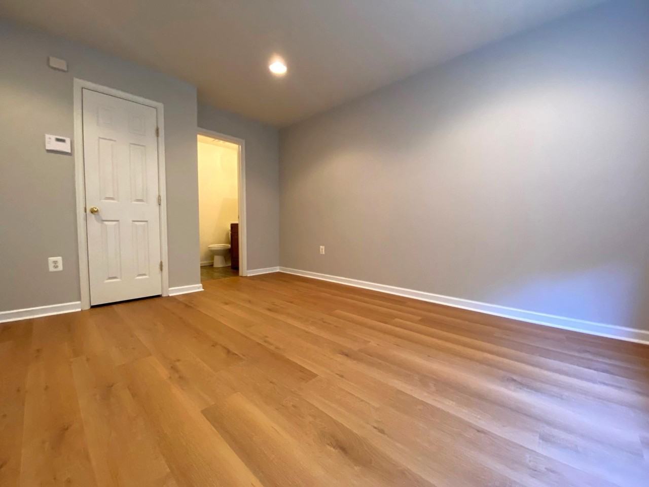 1124 Hampton St - Photo 4 of 32