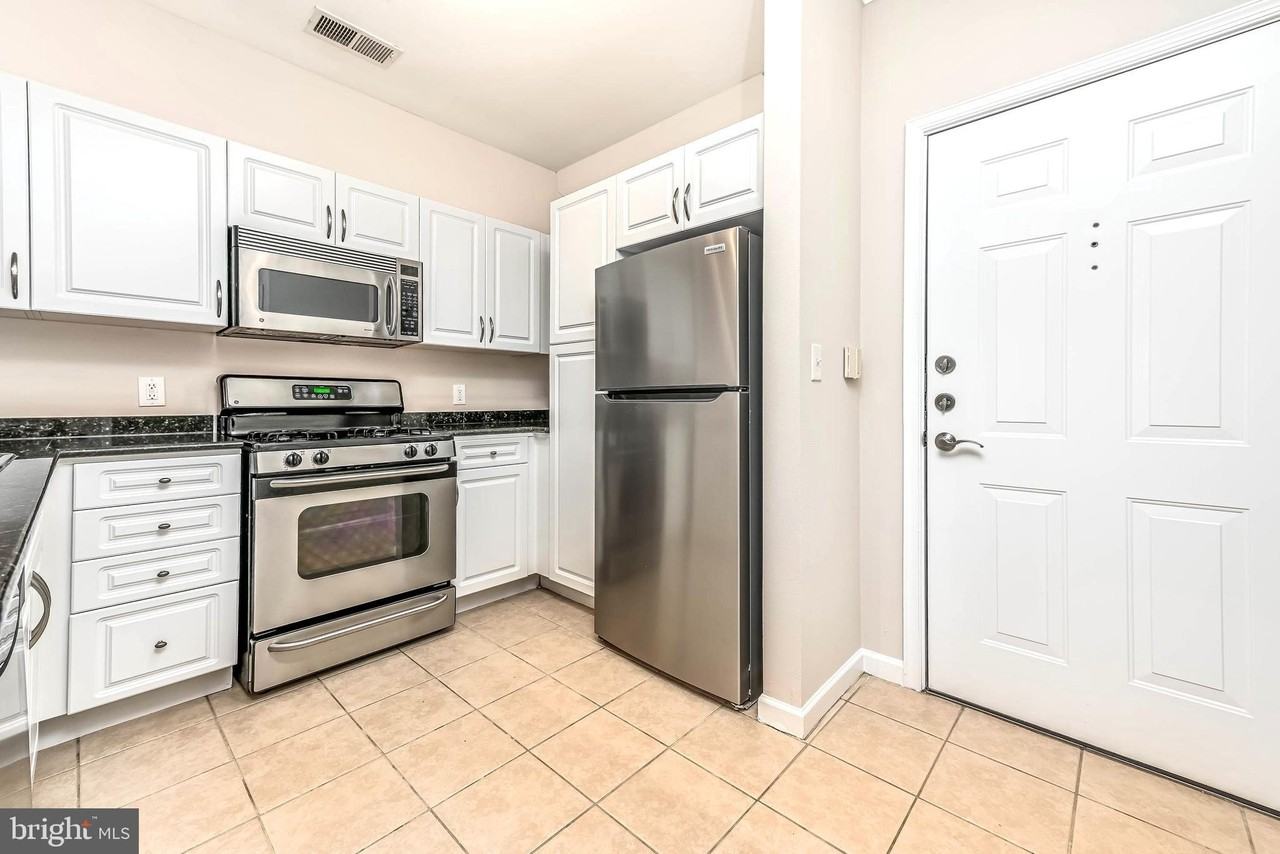 12909 Centre Park Cir #306 - Photo 4 of 27